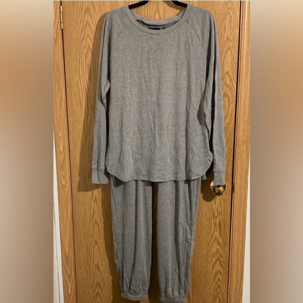 Gray Pajamas Intimates & Sleepwear - Picture 4 of 7